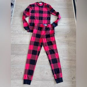 Old Navy Buffalo Plaid Holiday Pajama Set